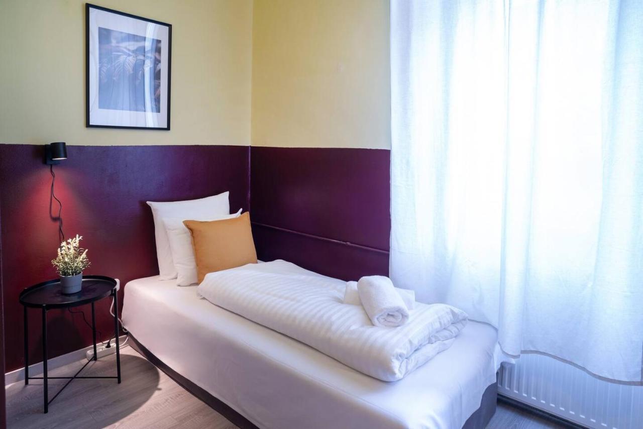 Central And Large Ac Home Away From Home 부다페스트 외부 사진