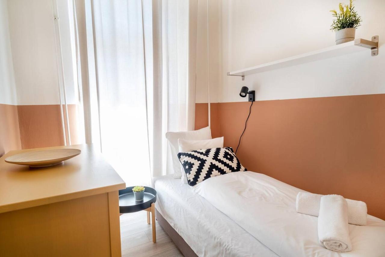Central And Large Ac Home Away From Home 부다페스트 외부 사진